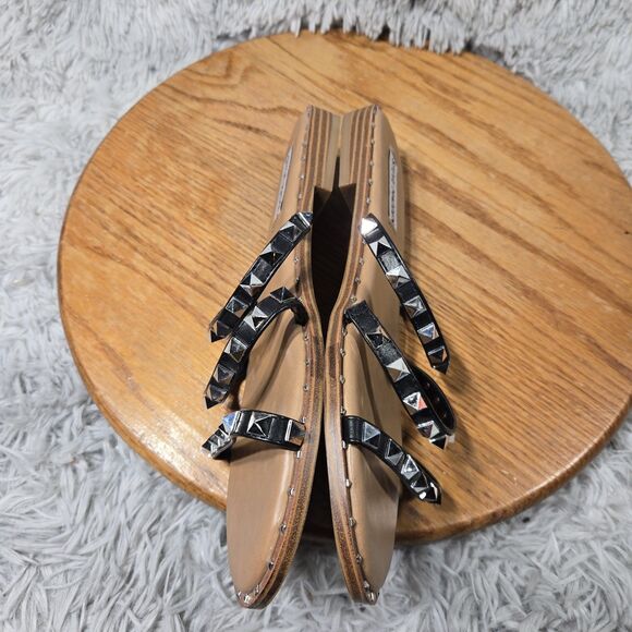 Steve Madden Palit Womens Size 9.5 Slip On Silver Pyramid Studded 3 Band Sandals - Picture 2 of 8